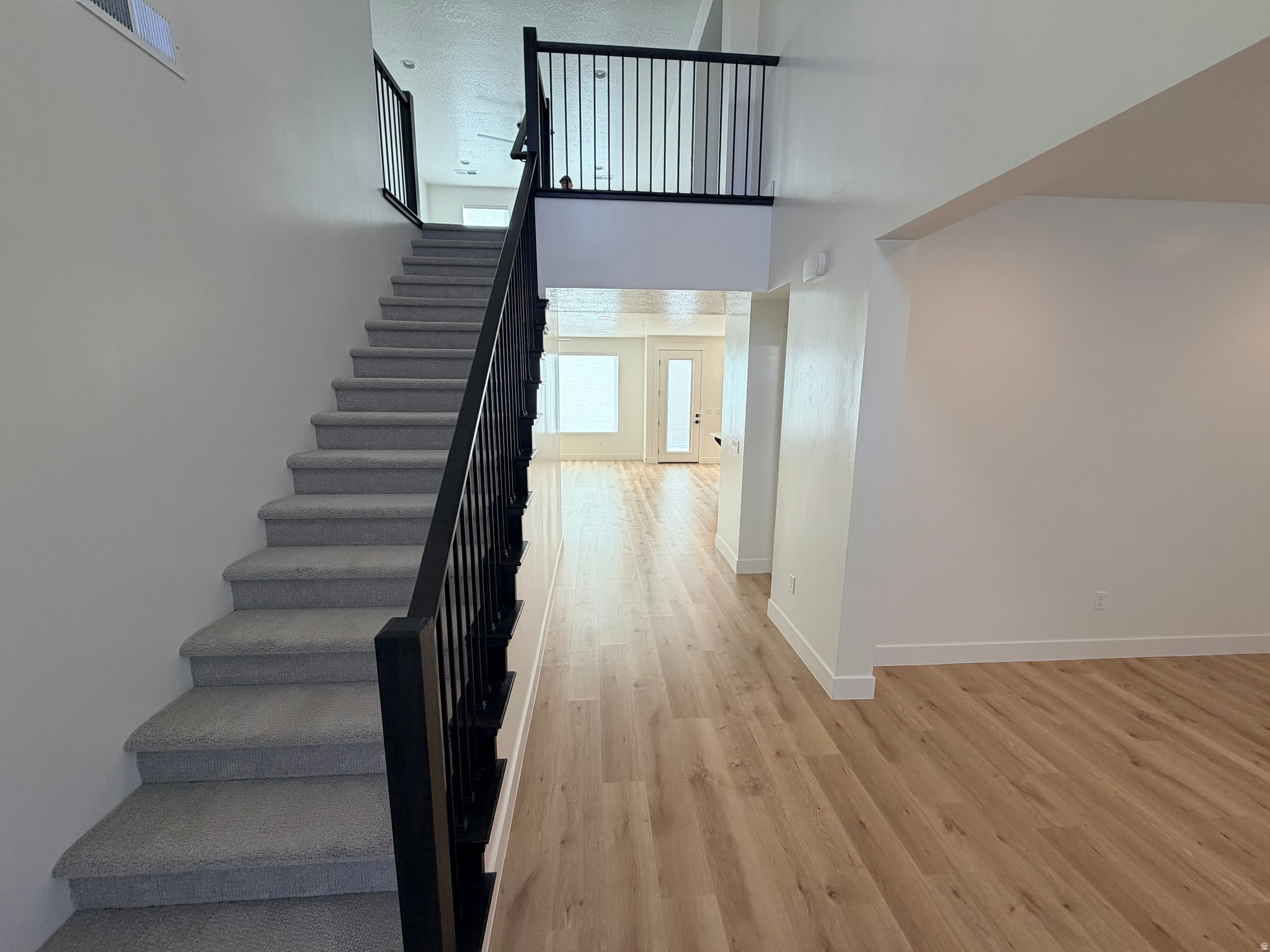 RED PINE 2 - Residential