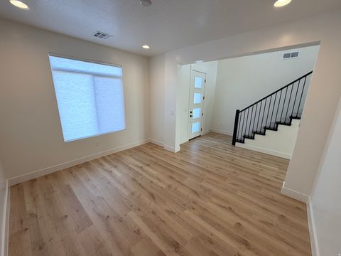 Tiny photo for 3530 E BRISTLE CONE WAY, Saint George, UT 84790 (MLS # 2130846)