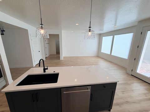 Tiny photo for 3530 E BRISTLE CONE WAY, Saint George, UT 84790 (MLS # 2130846)