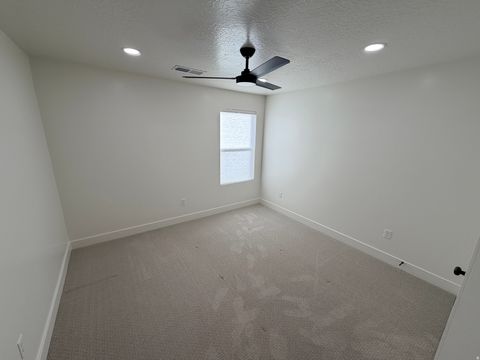 Tiny photo for 3530 E BRISTLE CONE WAY, Saint George, UT 84790 (MLS # 2130846)