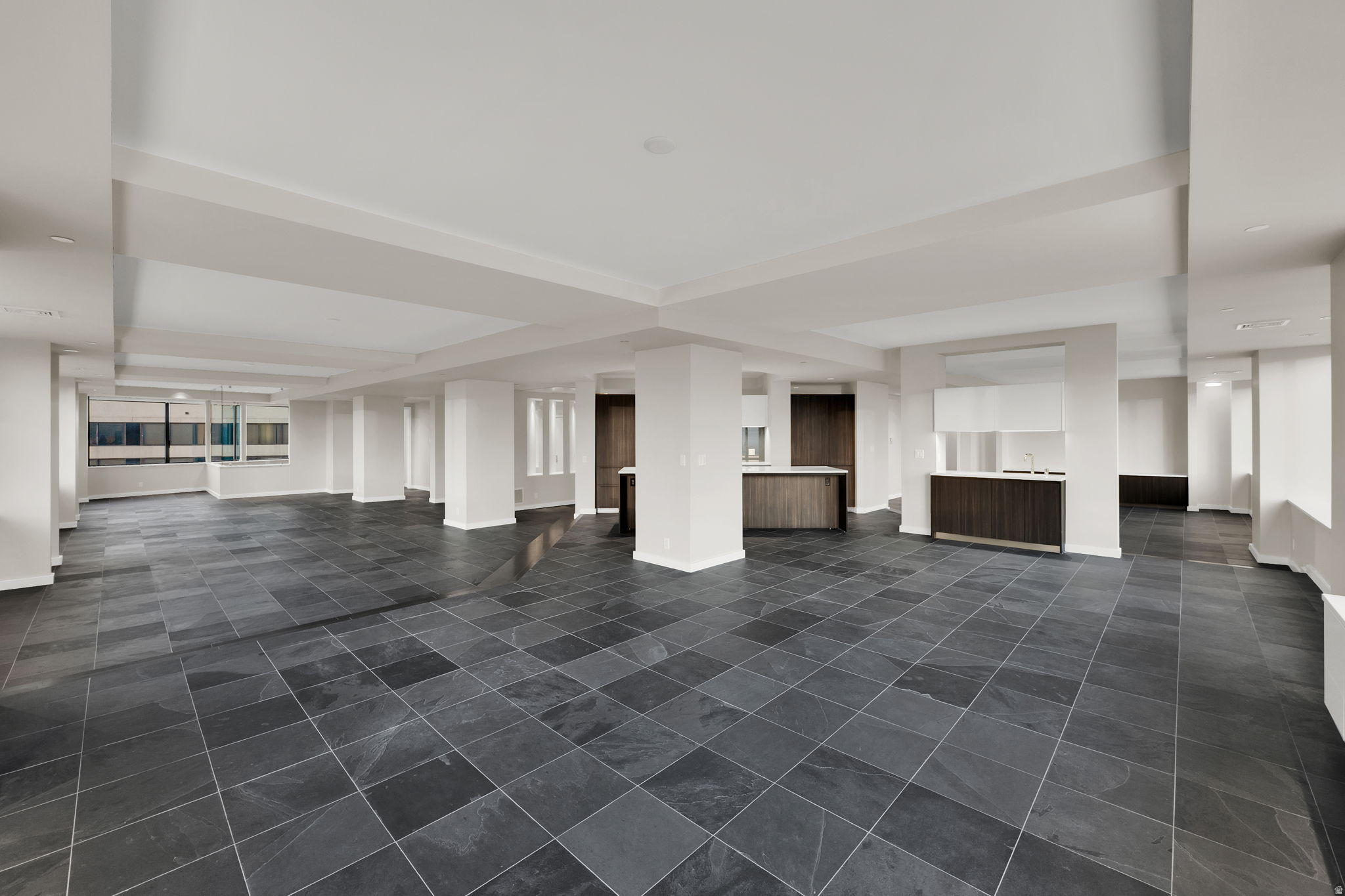 AMERICAN TOWERS - Residential