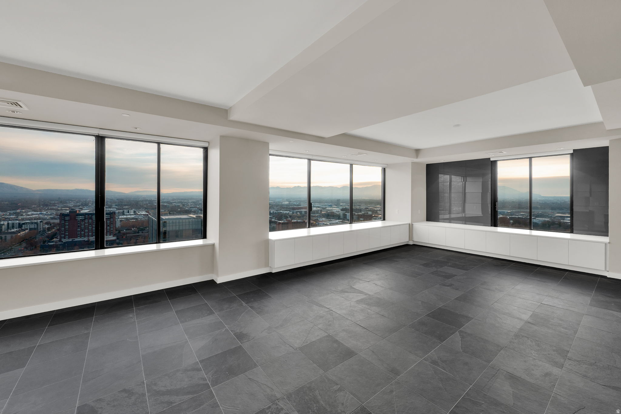 AMERICAN TOWERS - Residential