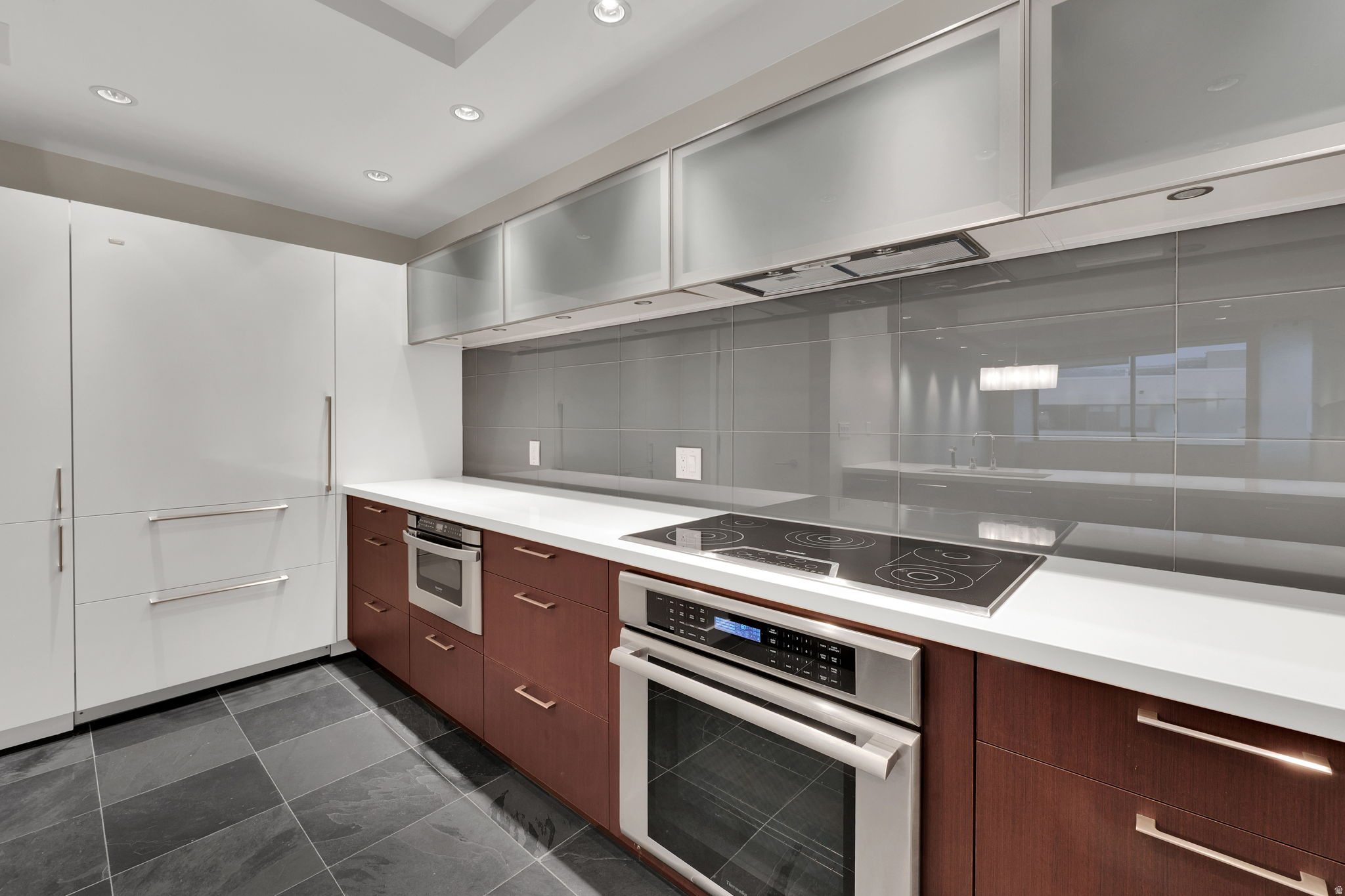 AMERICAN TOWERS - Residential