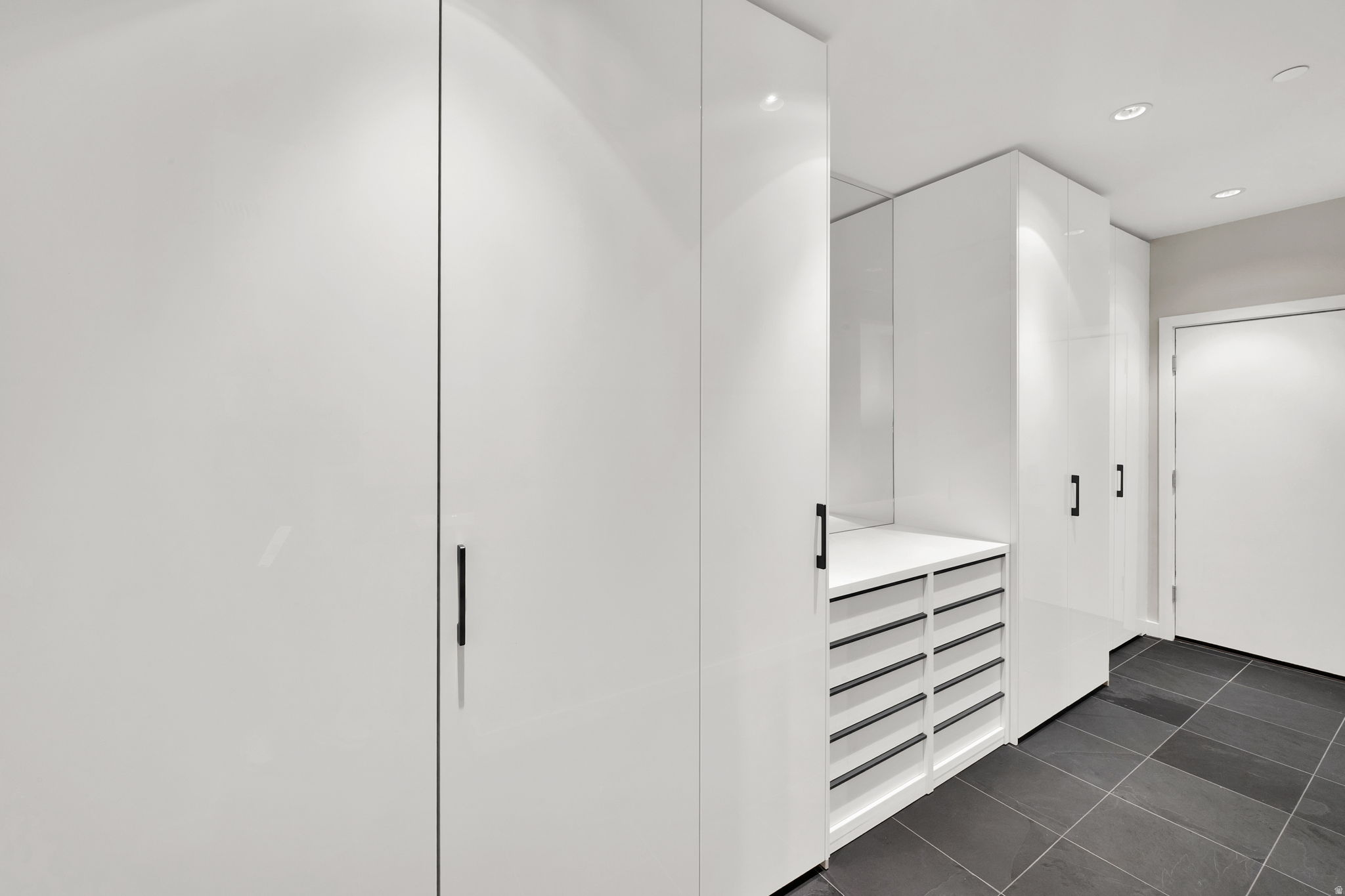 AMERICAN TOWERS - Residential