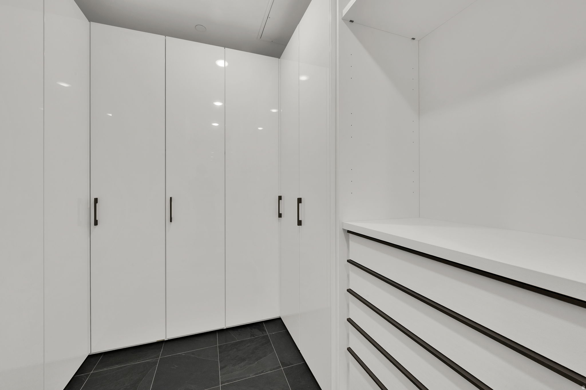 AMERICAN TOWERS - Residential