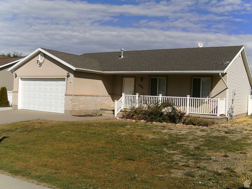 Don't miss out.  One level living at its best.  Hot tub, Jelly fish lighting, South facing, RV parking. Come see this one.