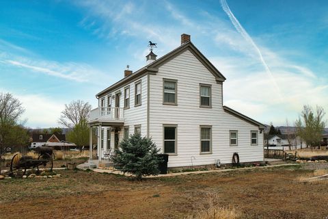 Tiny photo for 183 E 300 N, Mt Pleasant, UT 84647 (MLS # 2147923)