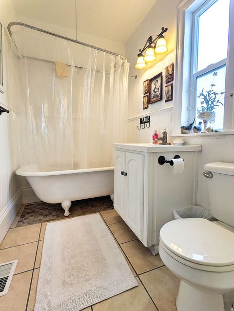 Tiny photo for 183 E 300 N, Mt Pleasant, UT 84647 (MLS # 2147923)