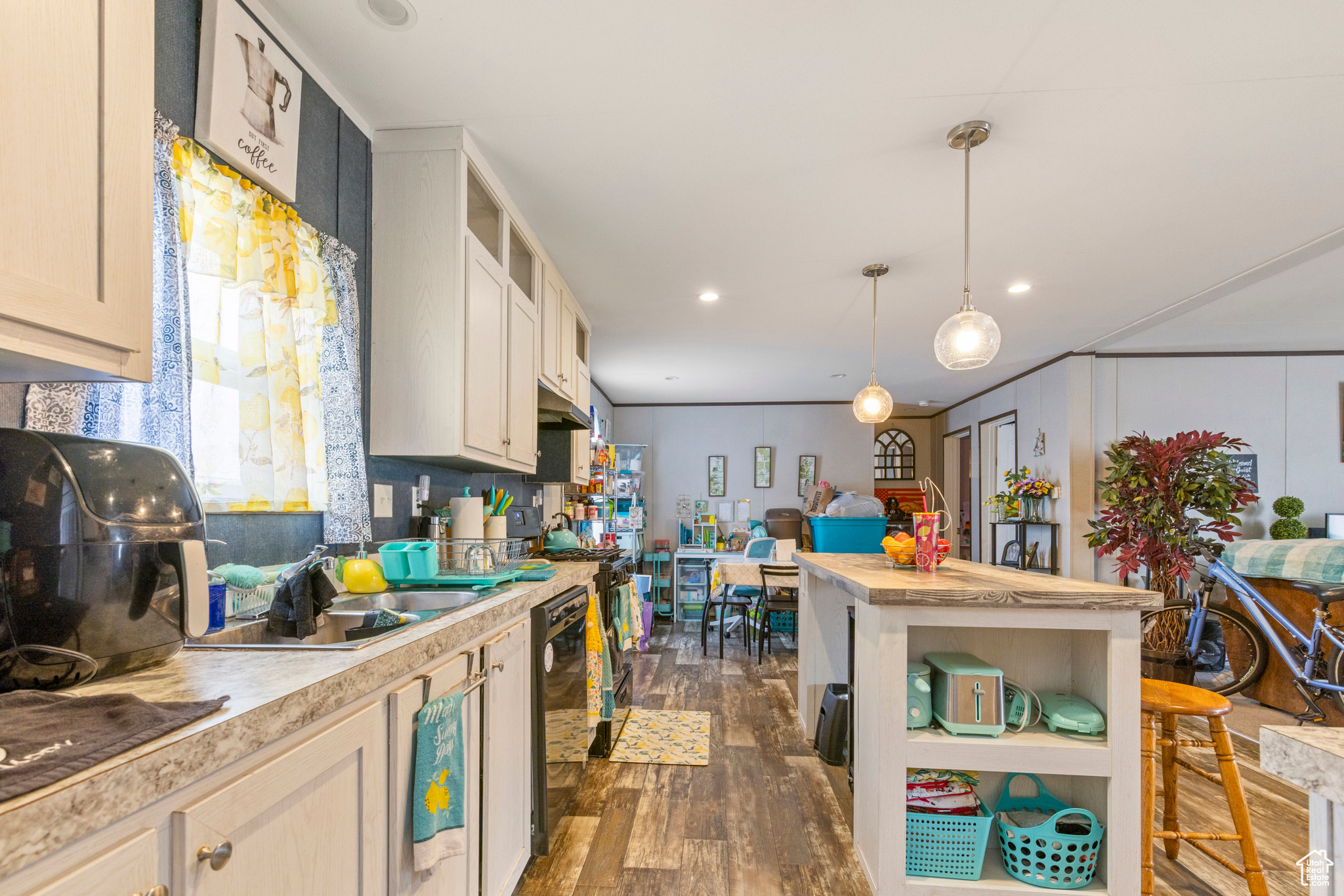 370 Galahad St, North Salt Lake, Utah image 3