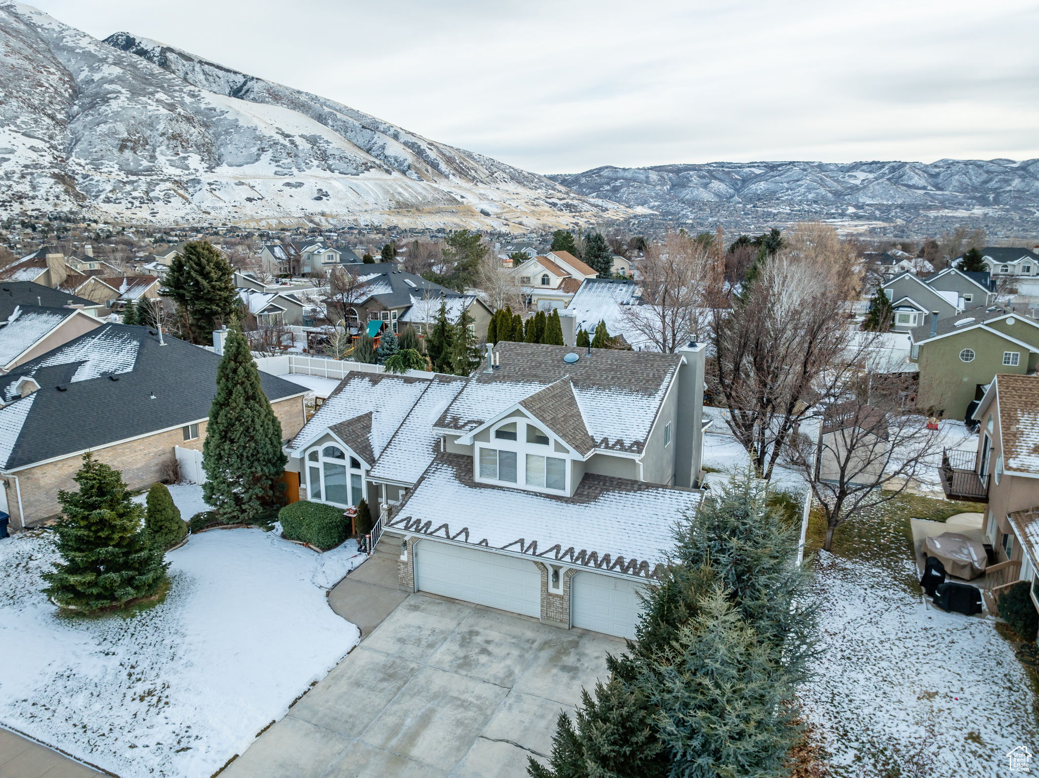 BLUFF AT HIDDEN VALLEY - Residential