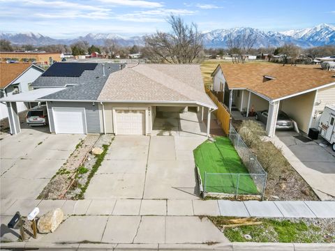 Tiny photo for 3225 S JASON PL, West Valley City, UT 84119 (MLS # 2141168)