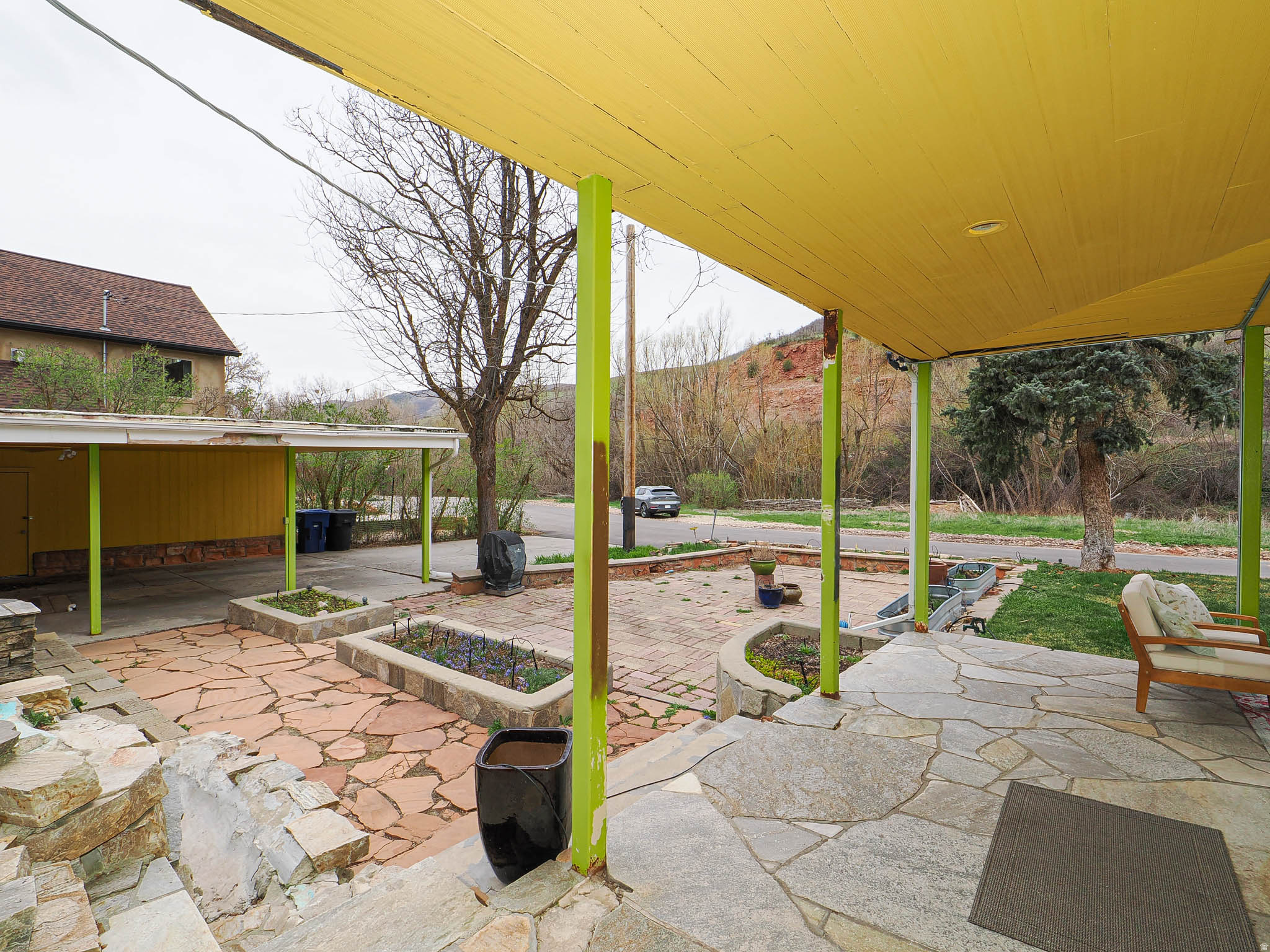 EMIGRATION - Residential