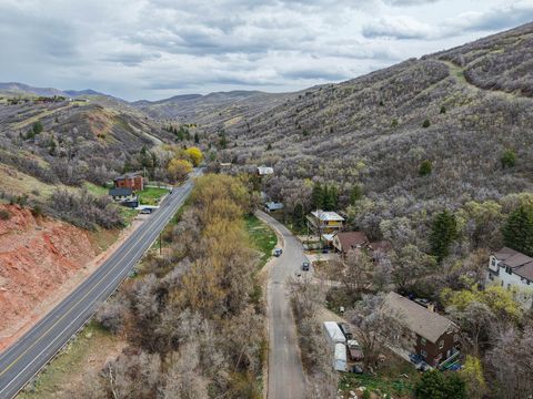 Tiny photo for 6030 E RED HILL LN, Salt Lake City, UT 84108 (MLS # 2147690)