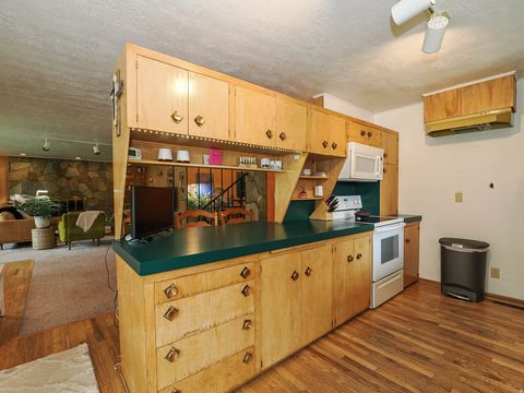 Tiny photo for 6030 E RED HILL LN, Salt Lake City, UT 84108 (MLS # 2147690)