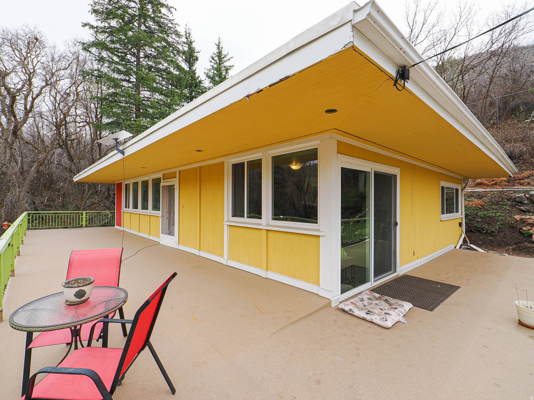 EMIGRATION - Residential