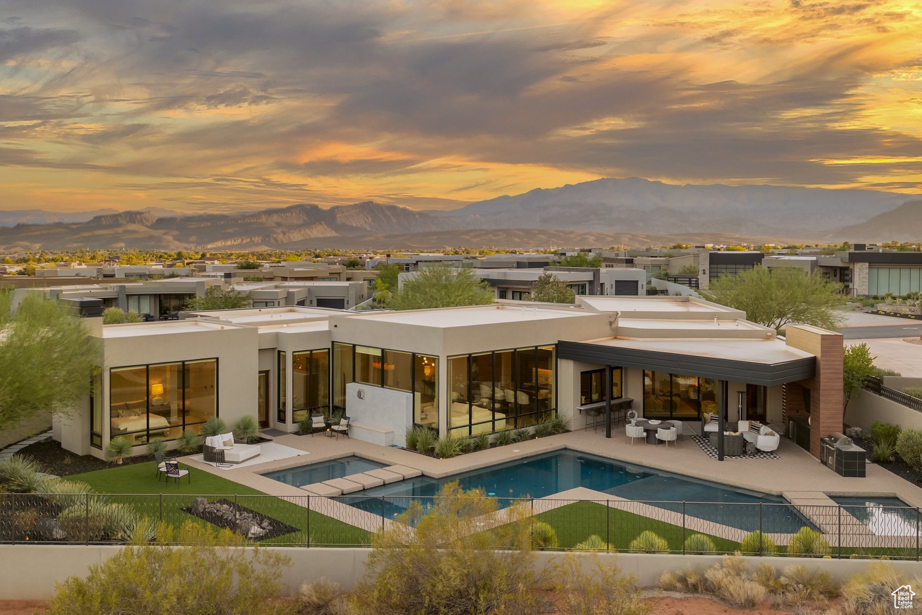 PALISADES AT SNOW CA - Residential