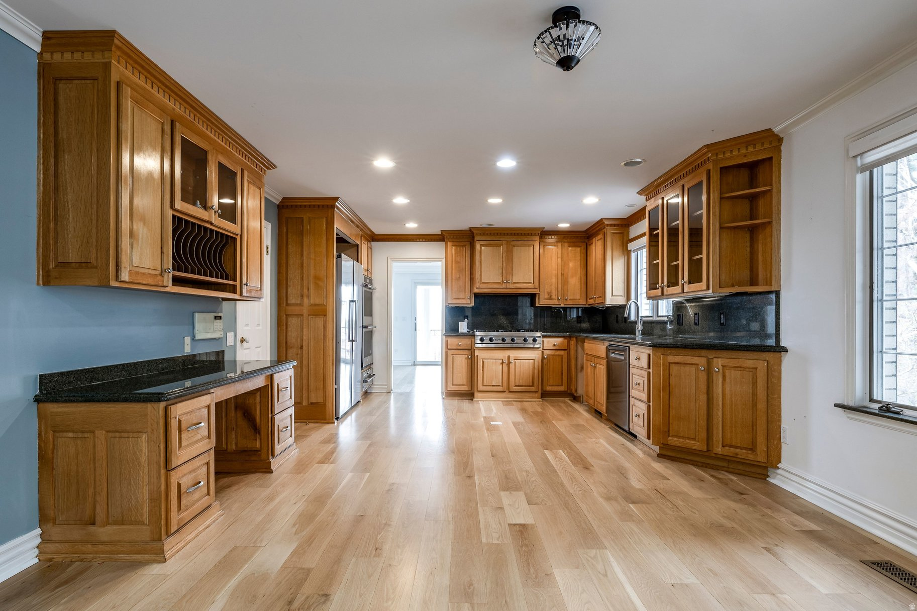 FEDERAL HEIGHTS - Residential