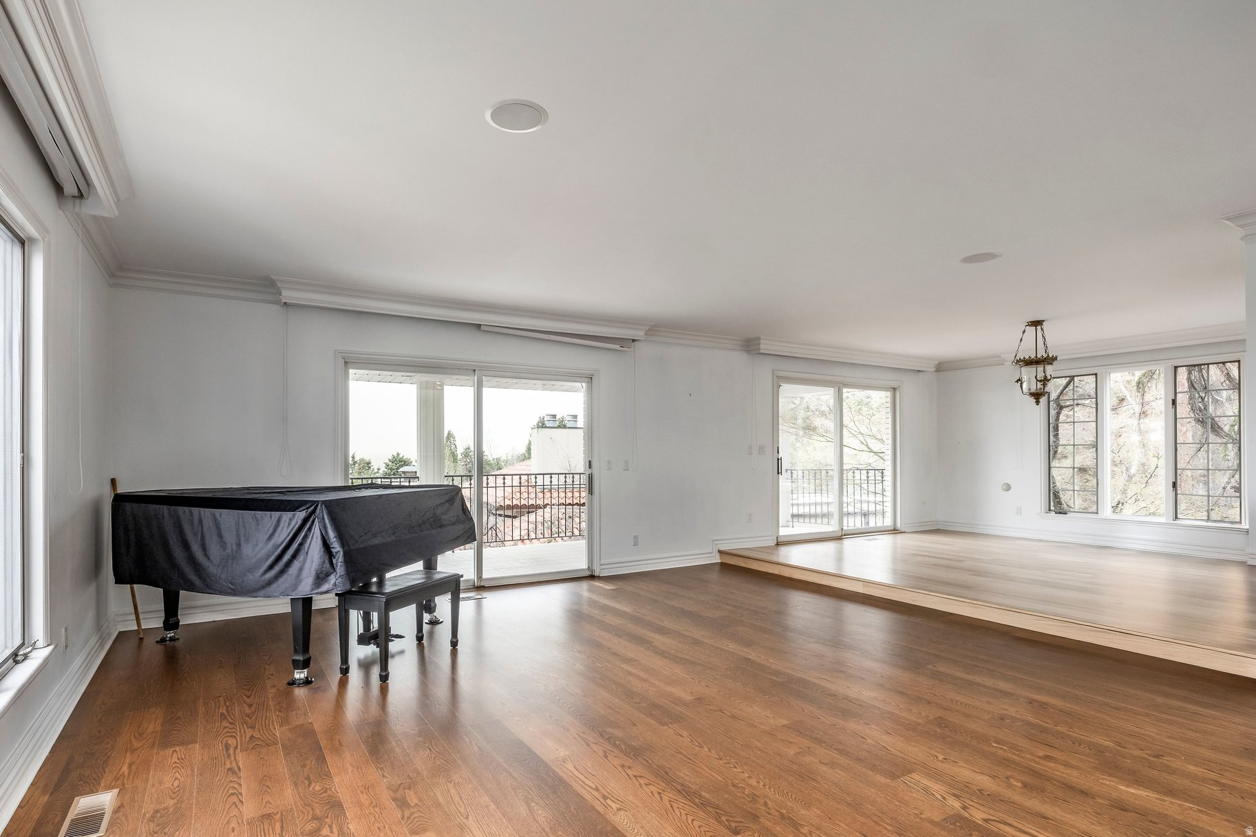 FEDERAL HEIGHTS - Residential