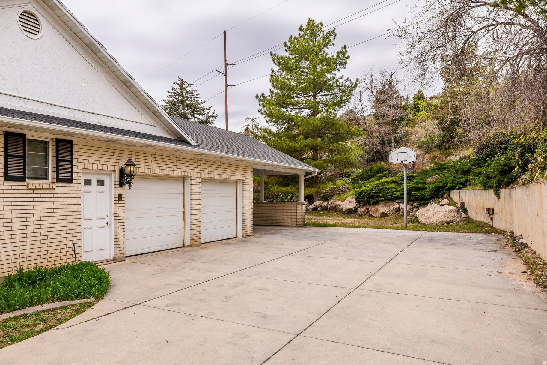 FEDERAL HEIGHTS - Residential