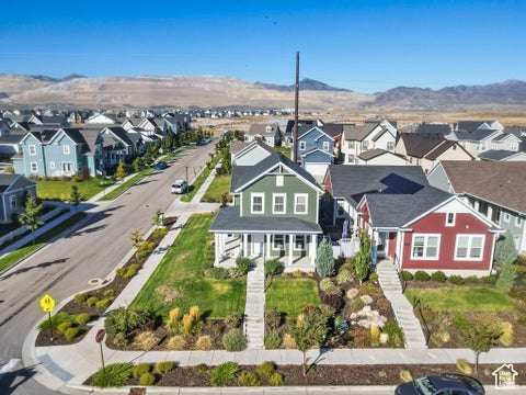 Tiny photo for 11122 S WILLOW WALK DR, South Jordan, UT 84009 (MLS # 2188681)