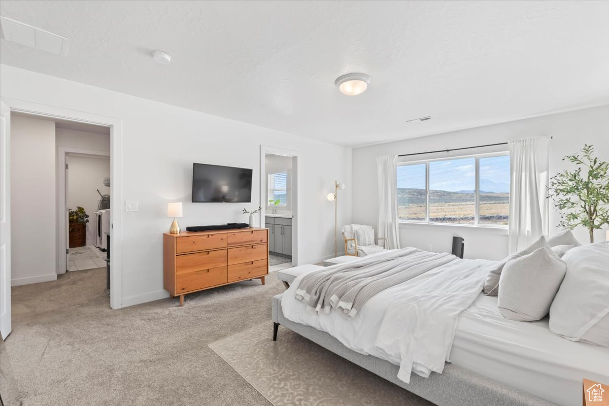EMERALD CLOVER - Residential