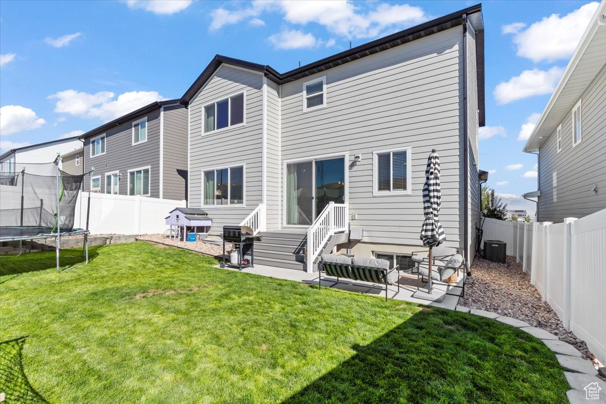EMERALD CLOVER - Residential