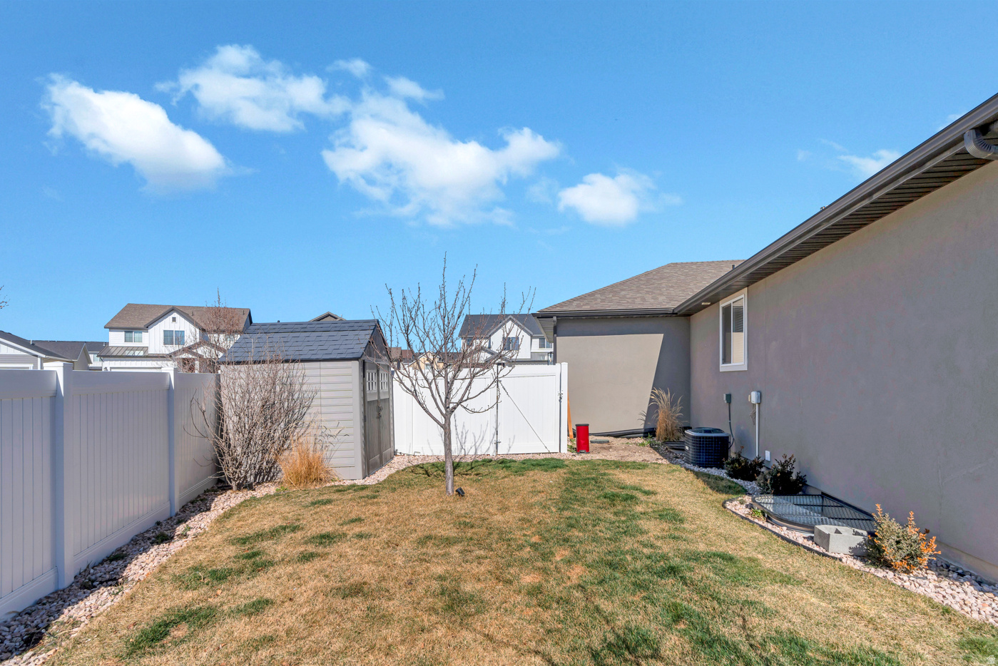 MILLER CROSSING - Residential