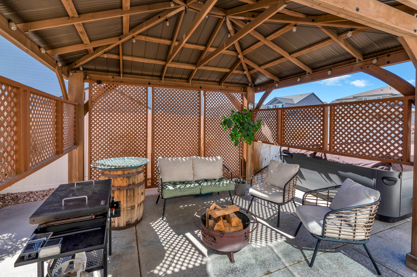 MILLER CROSSING - Residential