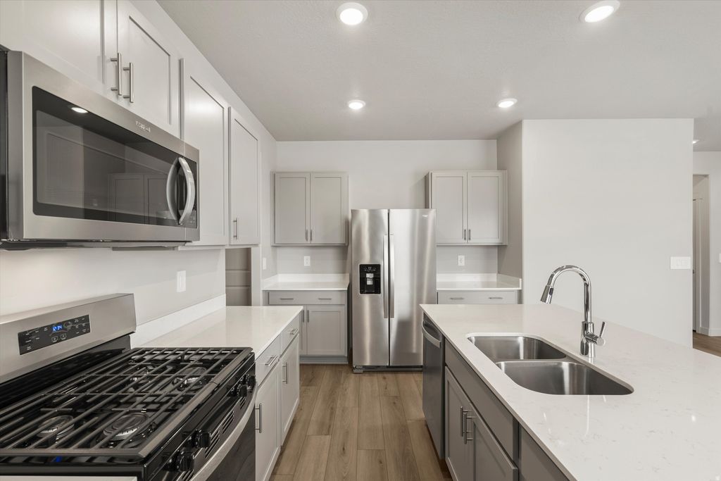 Photo of 907 N 260 St E #228, Santaquin, UT 84655 (MLS # 2143088)