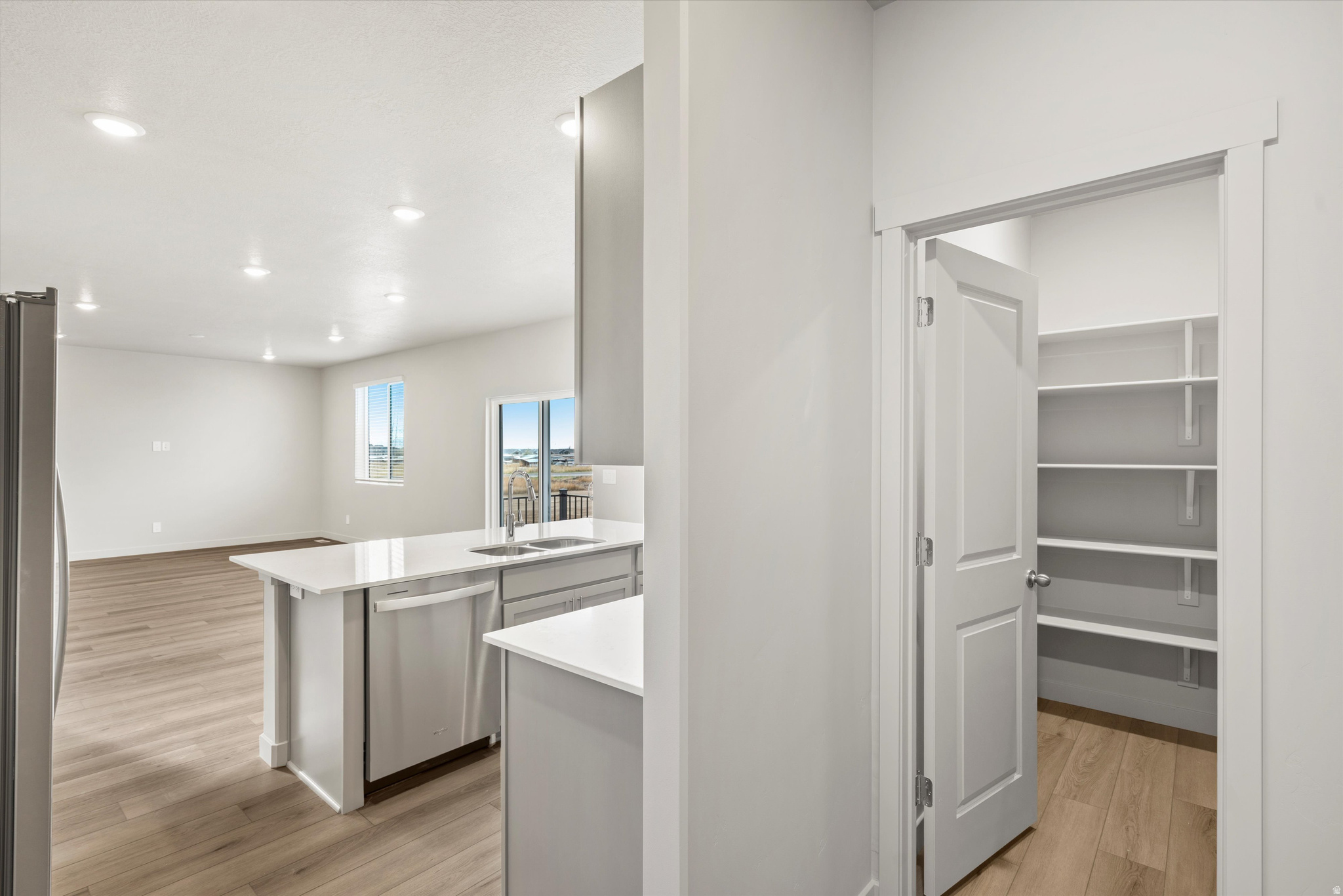 STRATTON ACRES - Residential