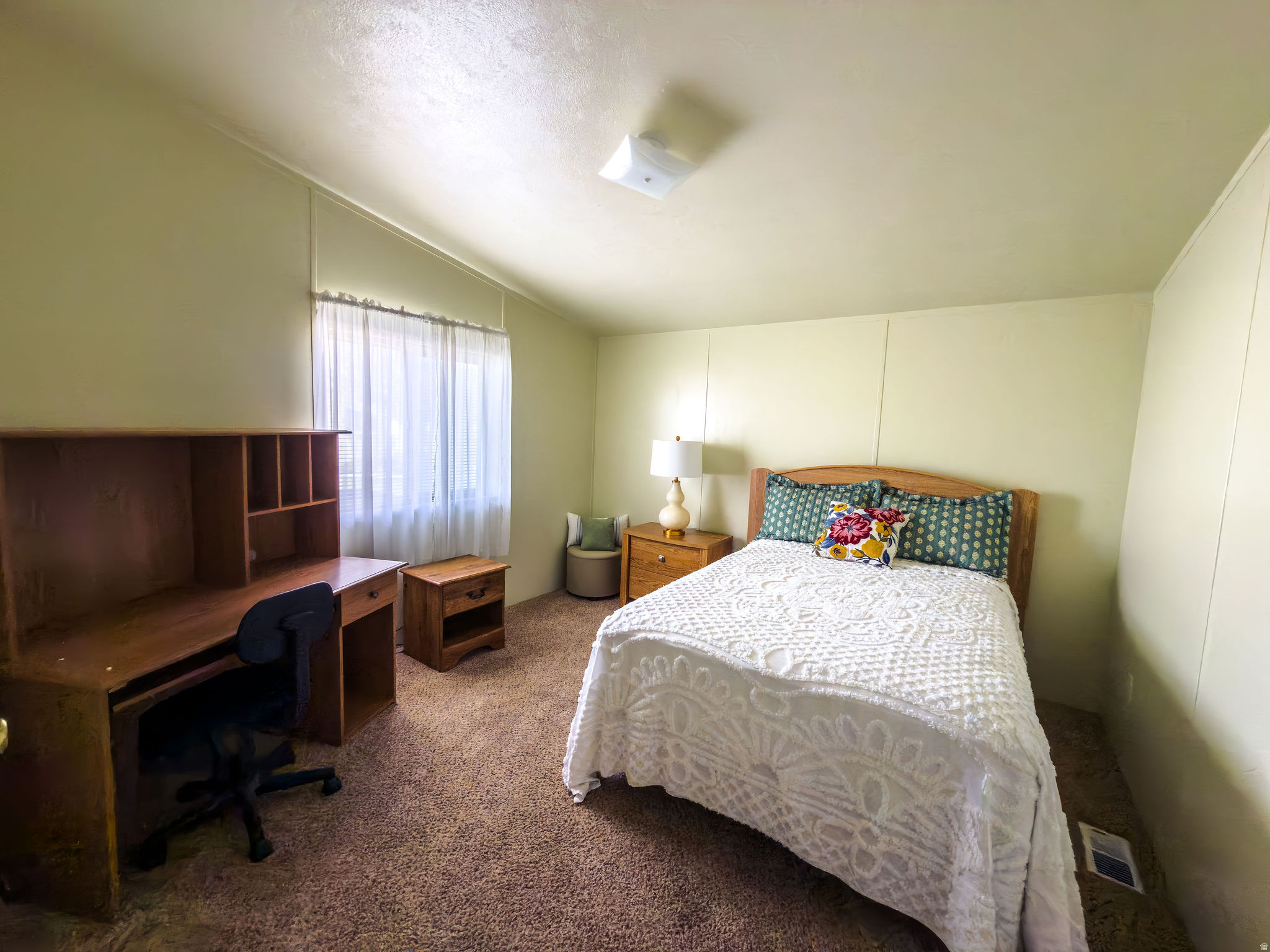 QUAIL HOLLOW ESTATES - Residential