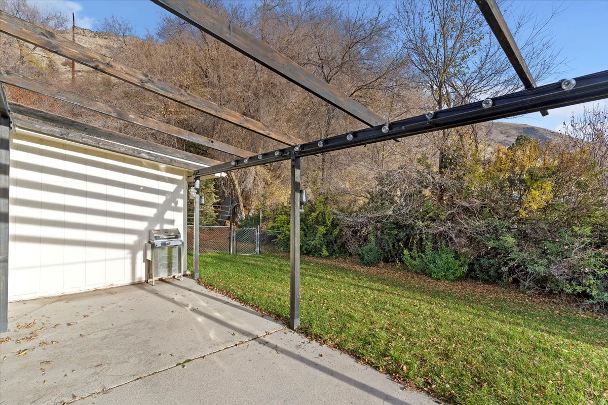 MOUNTAIN GLENN - Residential