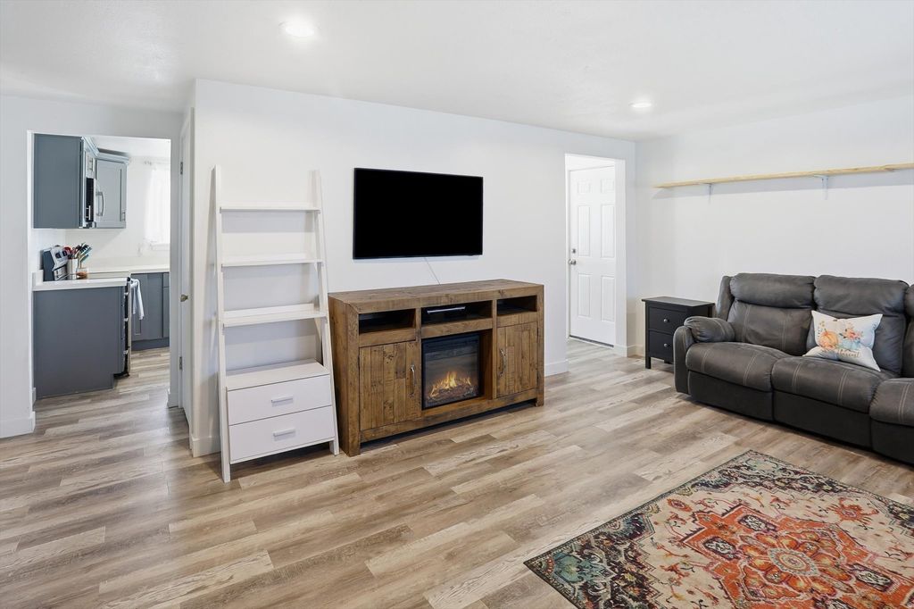 Photo of 360 LAKEVIEW AVE, Tooele, UT 84074 (MLS # 2119863)