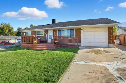 360 LAKEVIEW AVE Tooele UT 84074