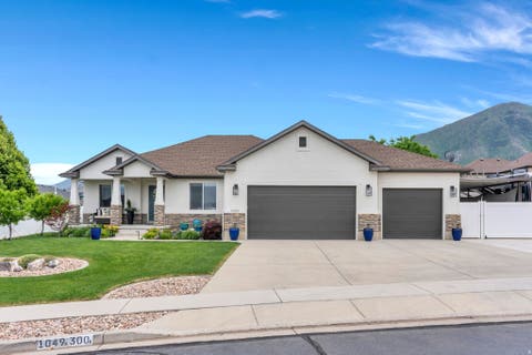 Homes For Sale - 1049 S 300<br/> Salem, UT 84653