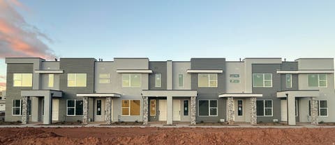 Townhouse For Sale - 1046 E Malibu Ln #147<br/> Washington County, Washington, UT 84780