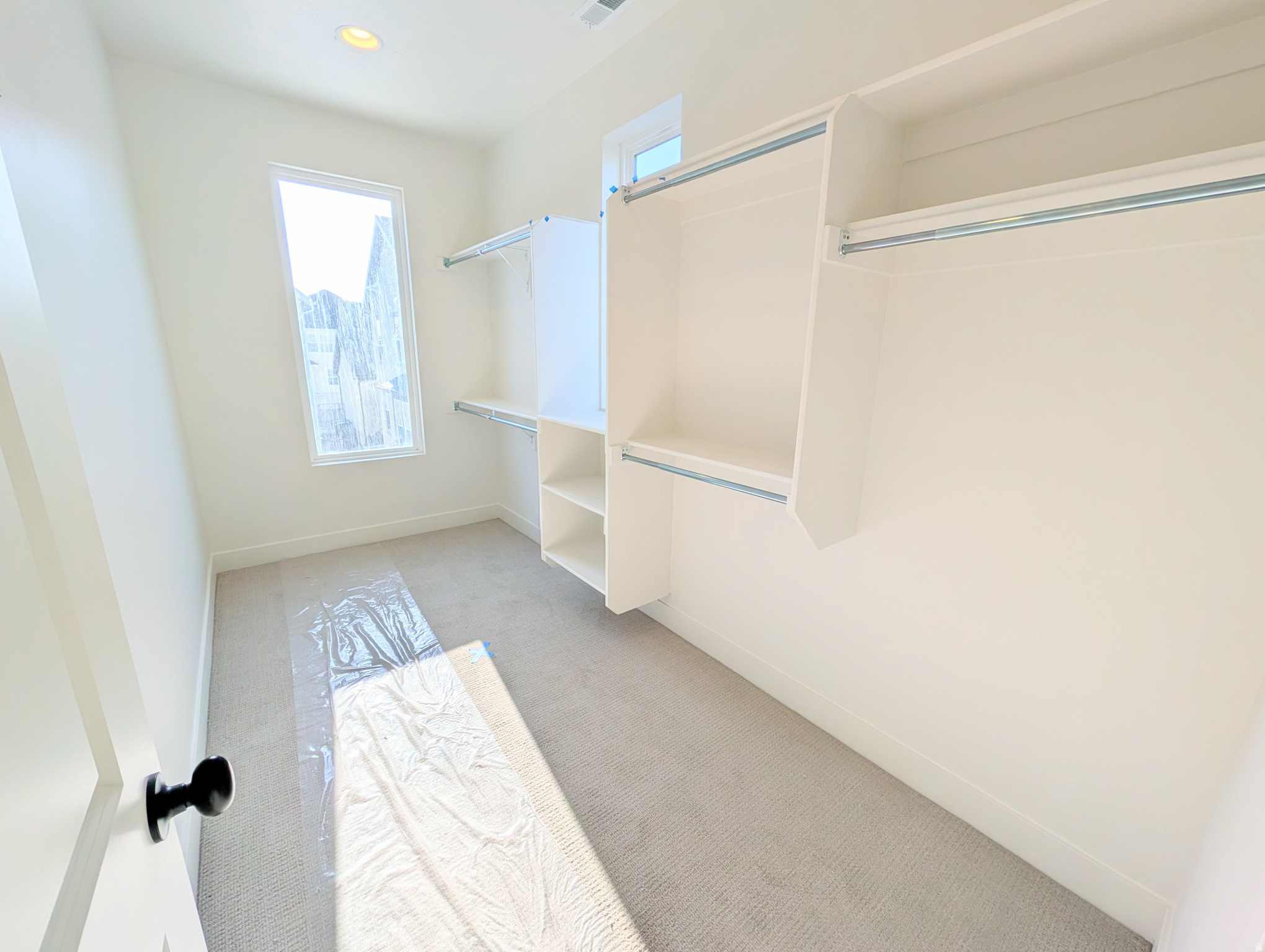 DAYBREAK - Residential