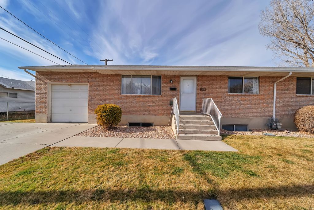 Photo of 265 N 800 E, Spanish Fork, UT 84660 (MLS # 2134013)