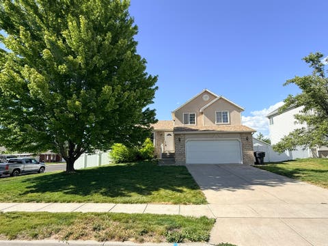 Photo of 938 W 1520 N, Clinton, UT 84015 (MLS # 2161383)