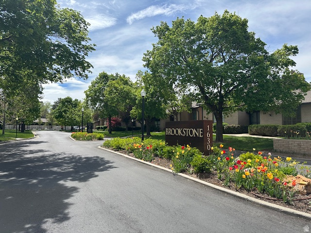 BROOKSTONE - Residential