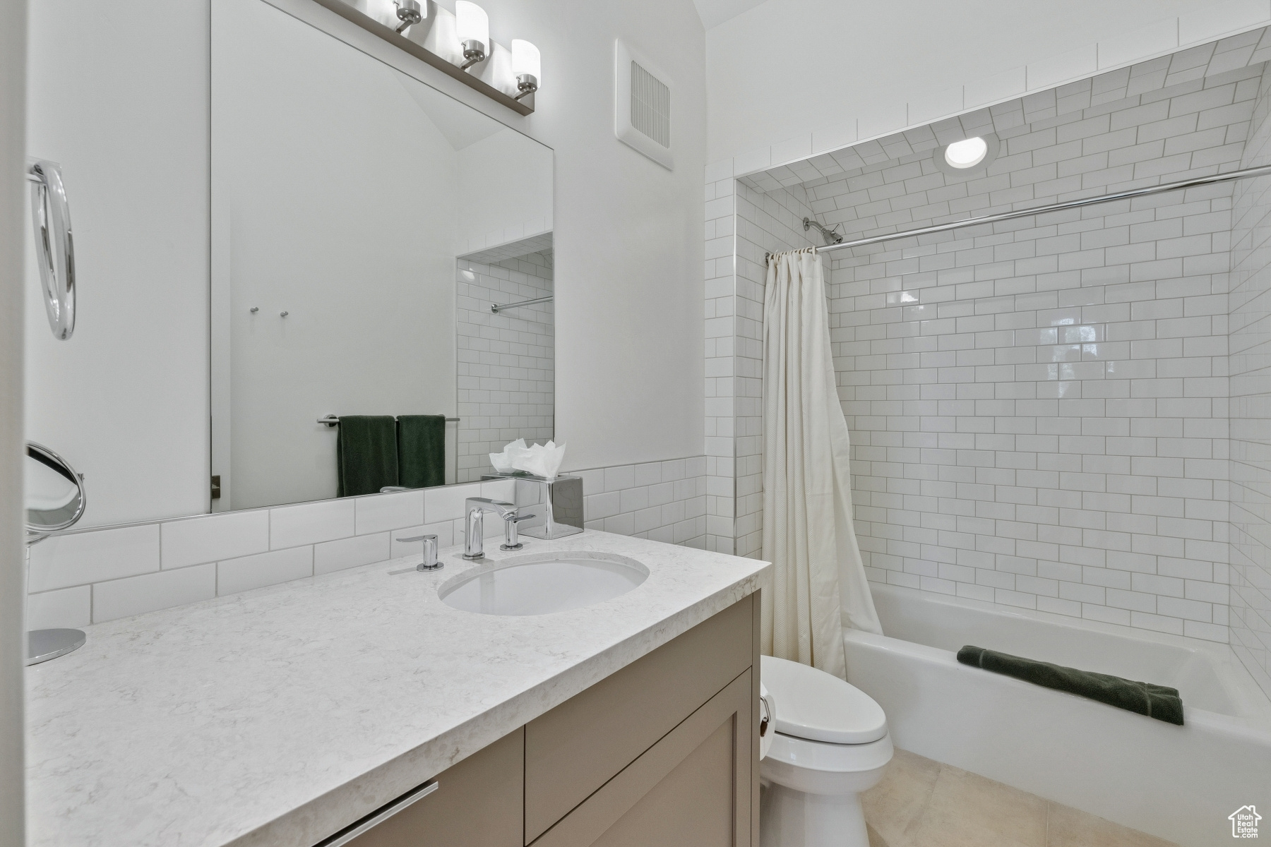 WHITE PINE RANCHES - Residential