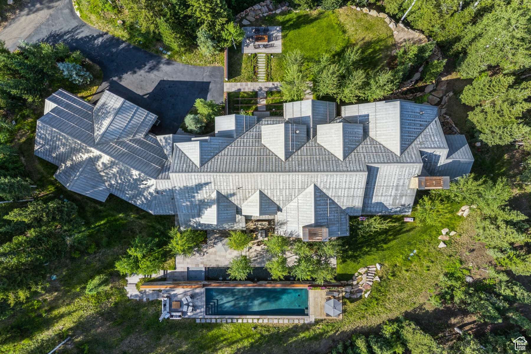 WHITE PINE RANCHES - Residential