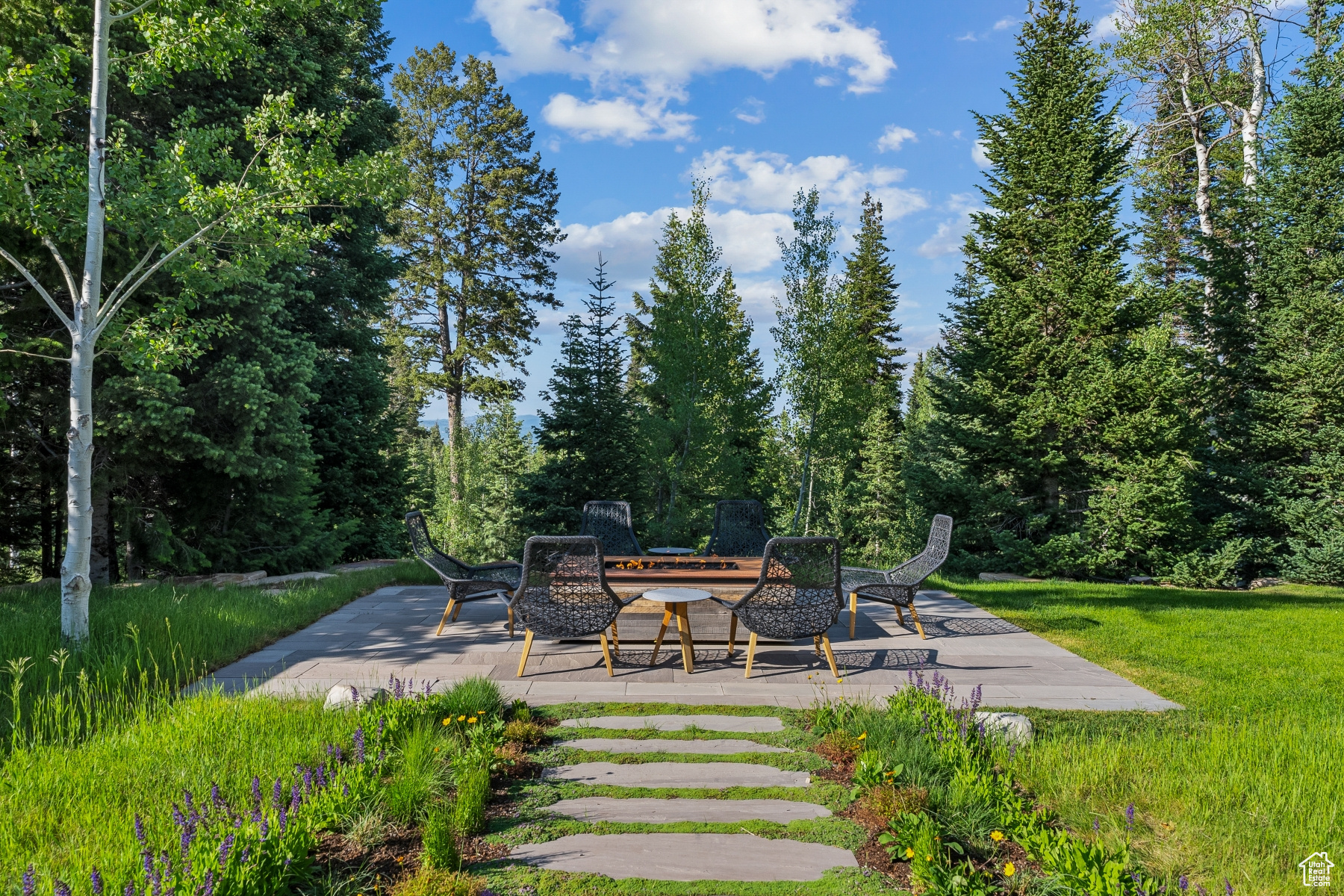 WHITE PINE RANCHES - Residential