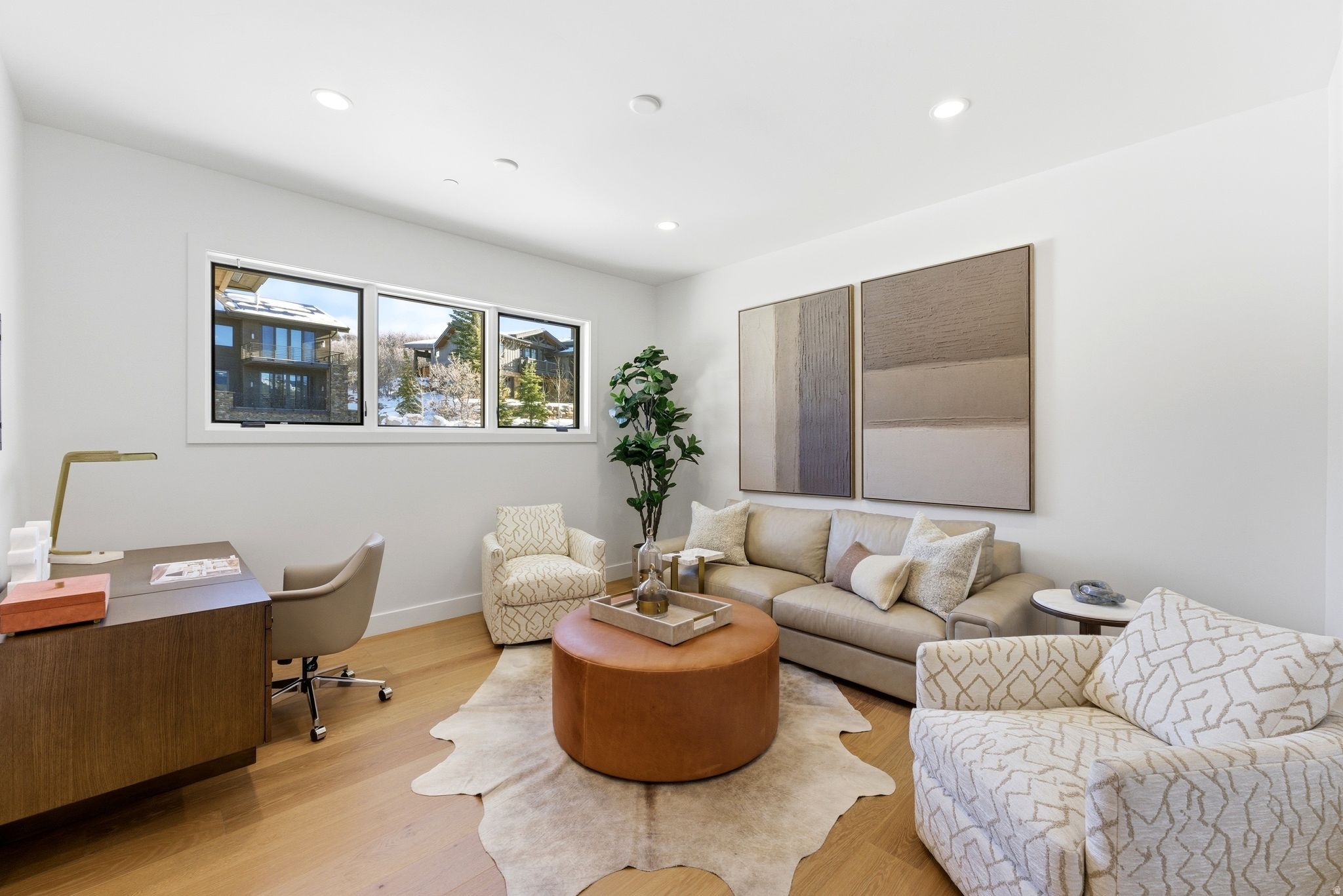 THE OAKS - Residential