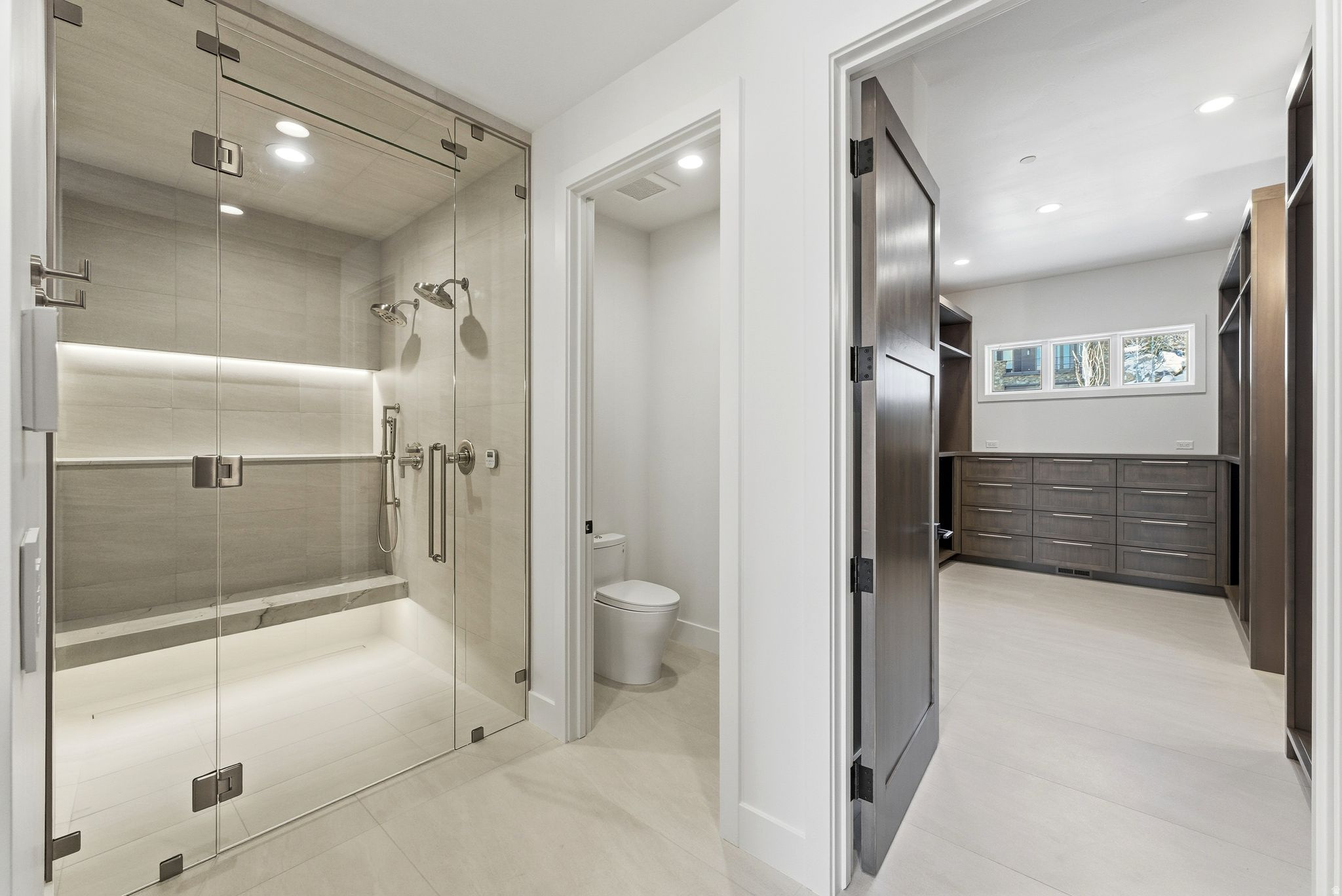 THE OAKS - Residential