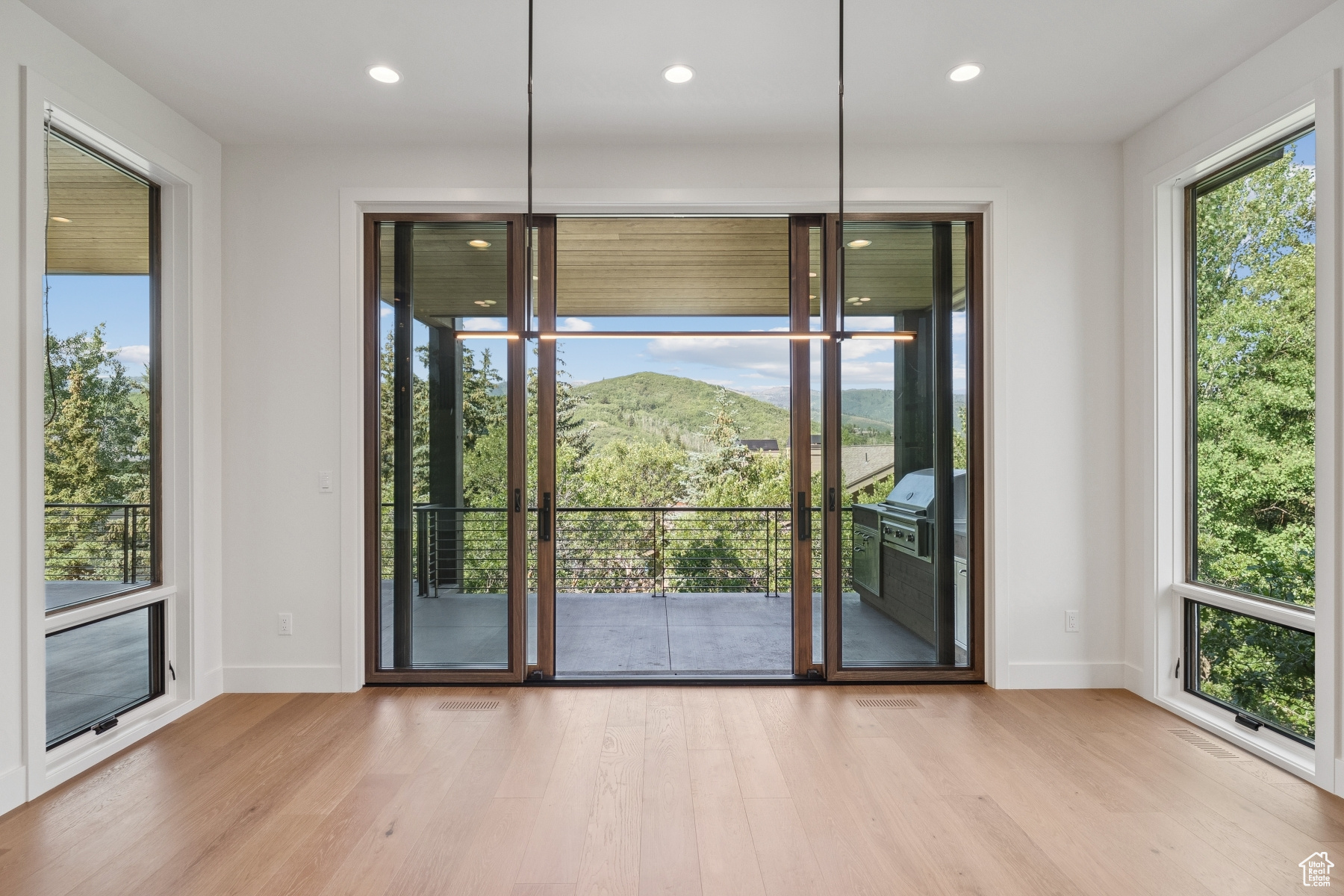 THE OAKS - Residential
