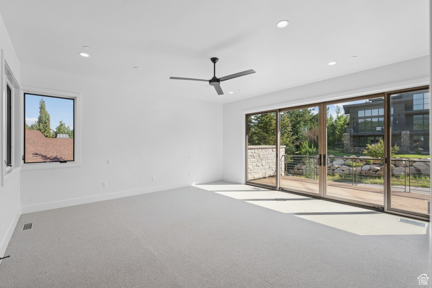 THE OAKS - Residential