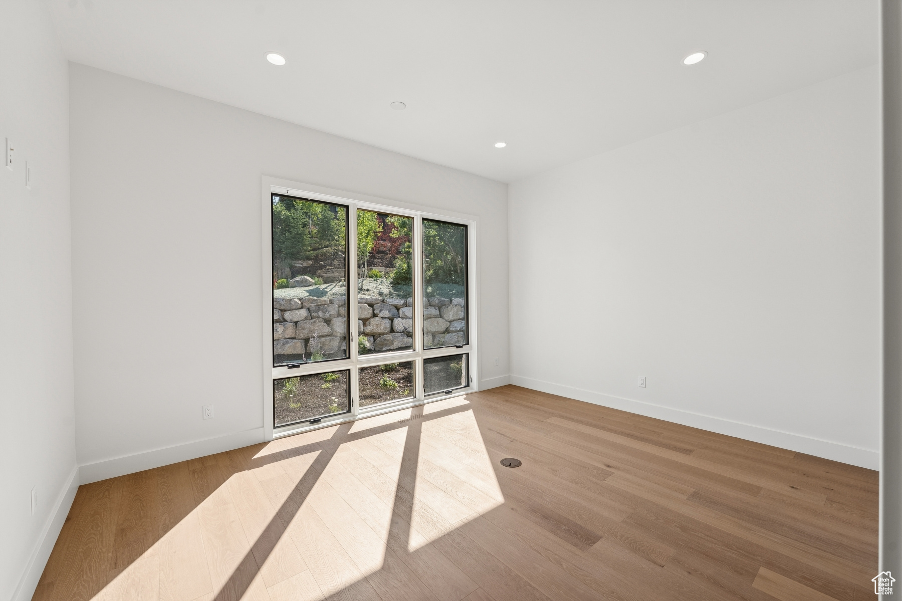 THE OAKS - Residential