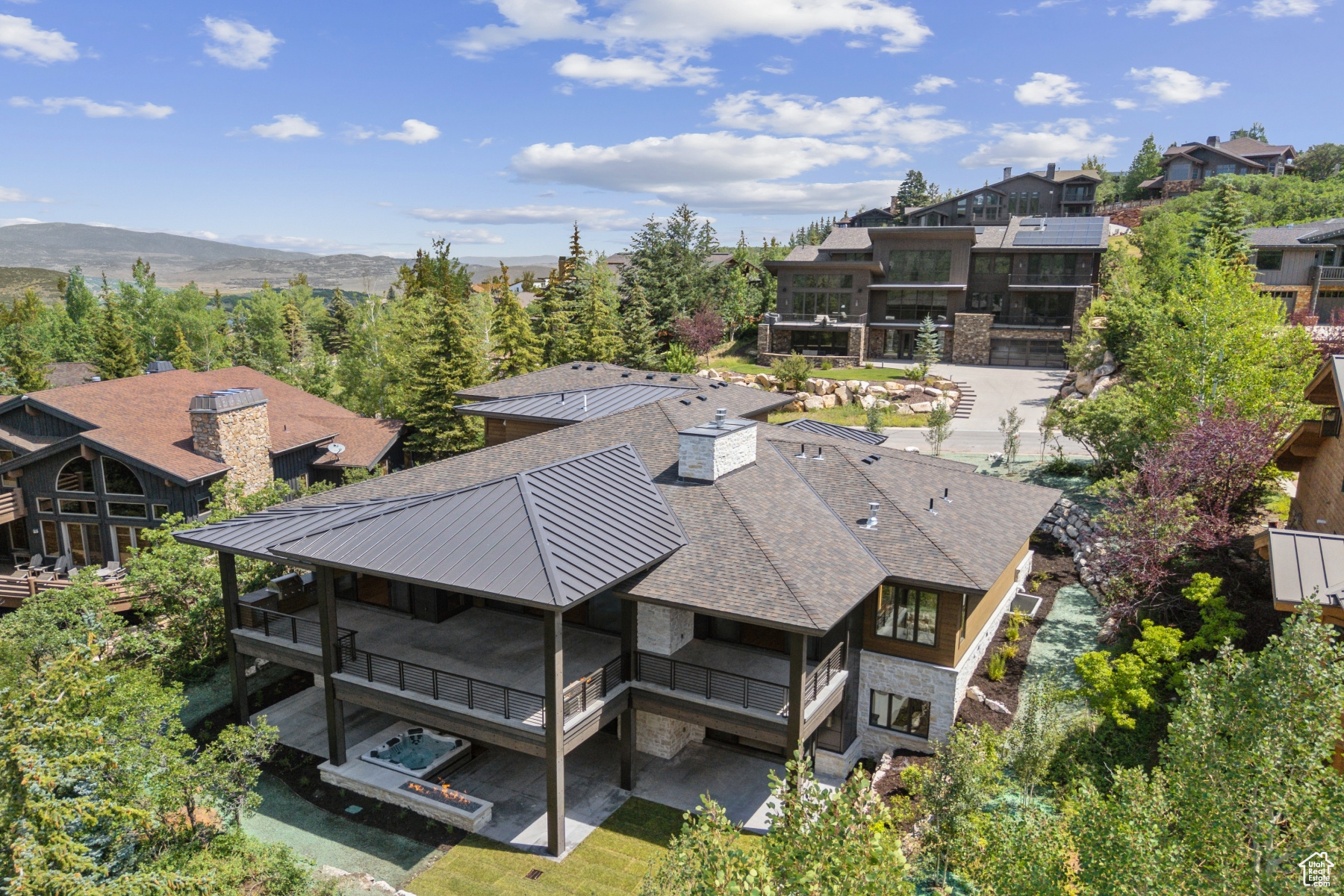 THE OAKS - Residential
