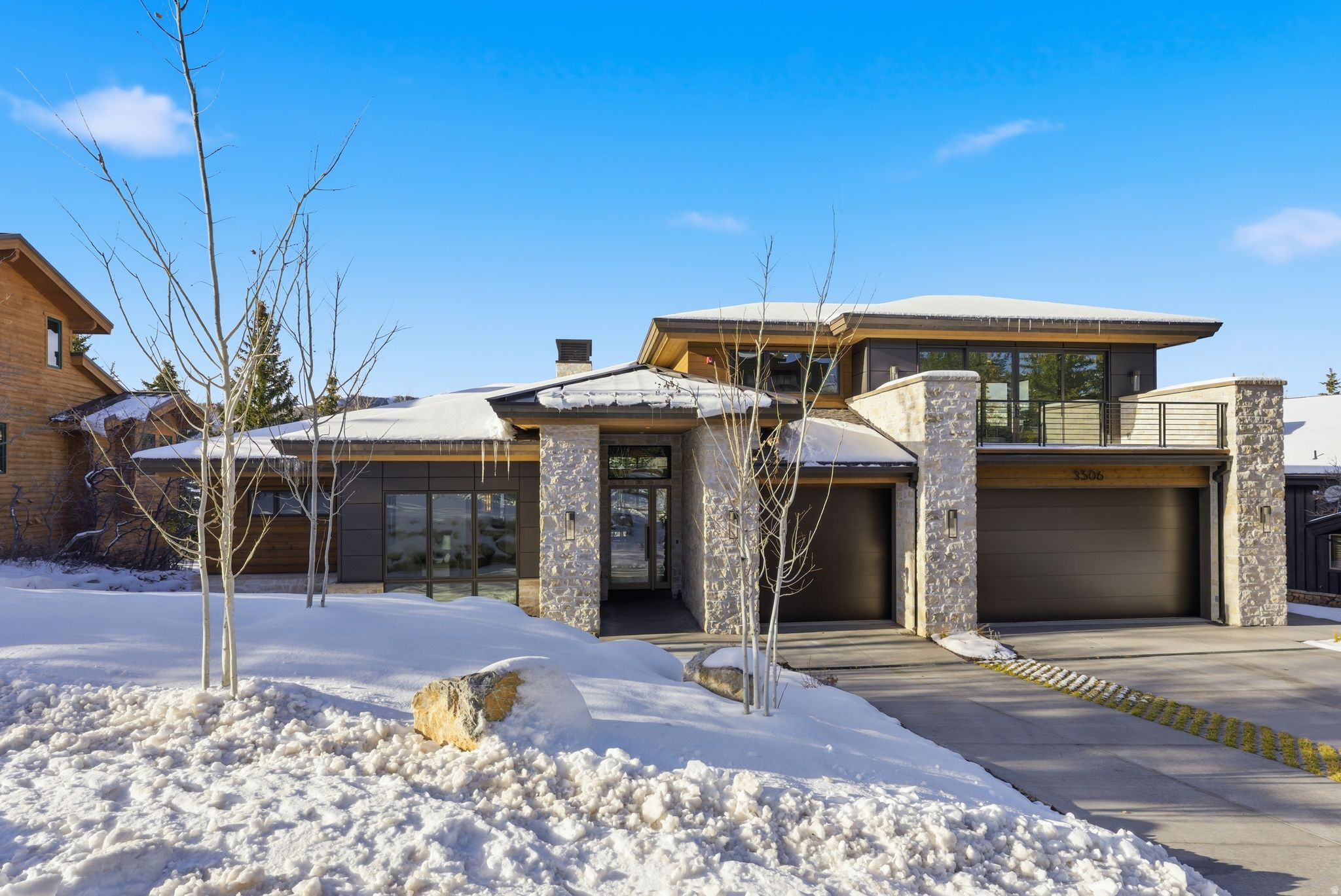 THE OAKS - Residential